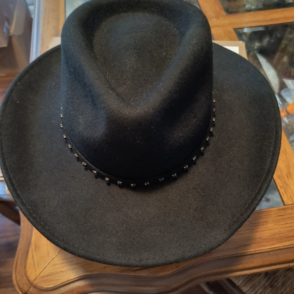 Black Liz Claiborne Western Hat